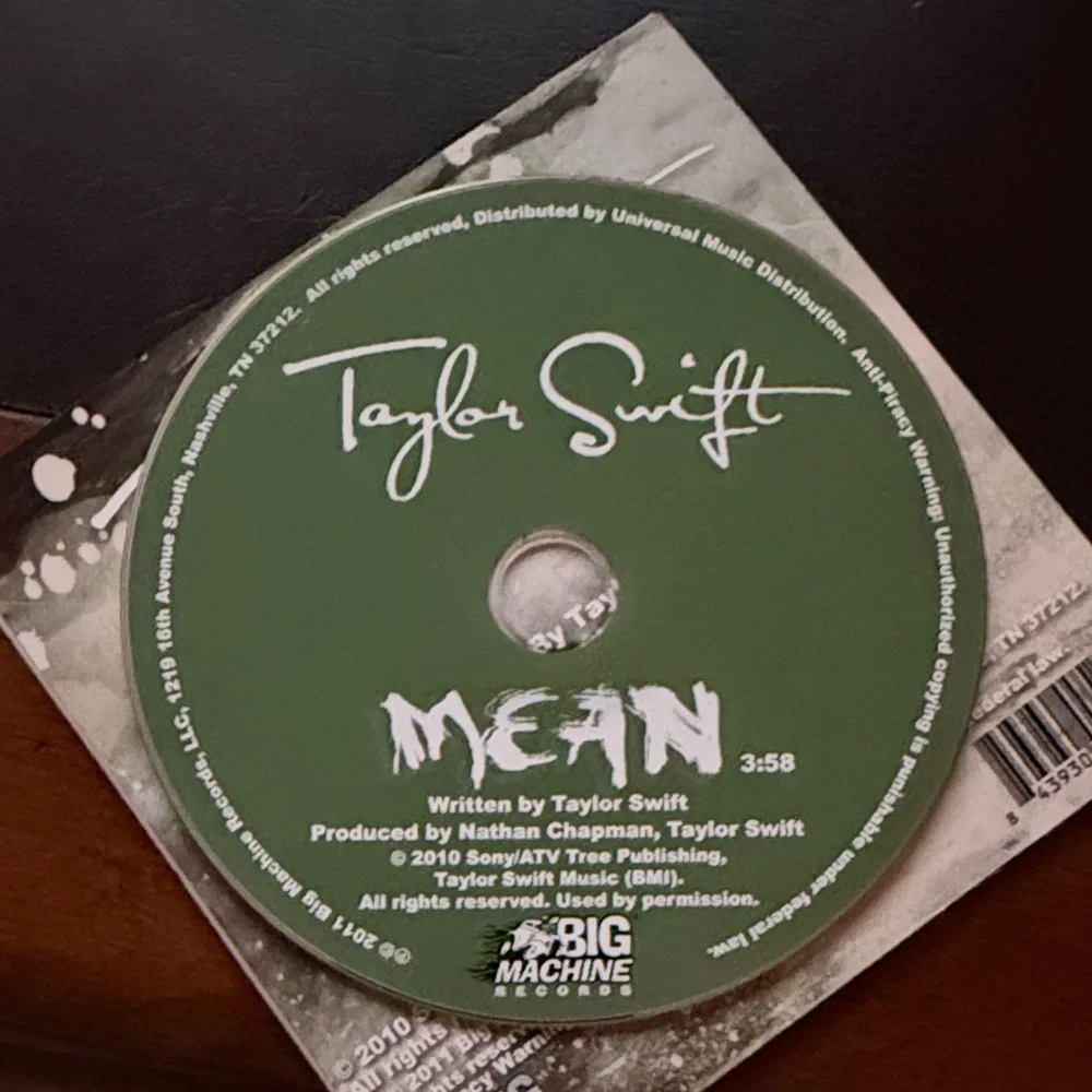 RARE 2010 Taylor Swift 'Mean' Single CD - Picture 3 of 5